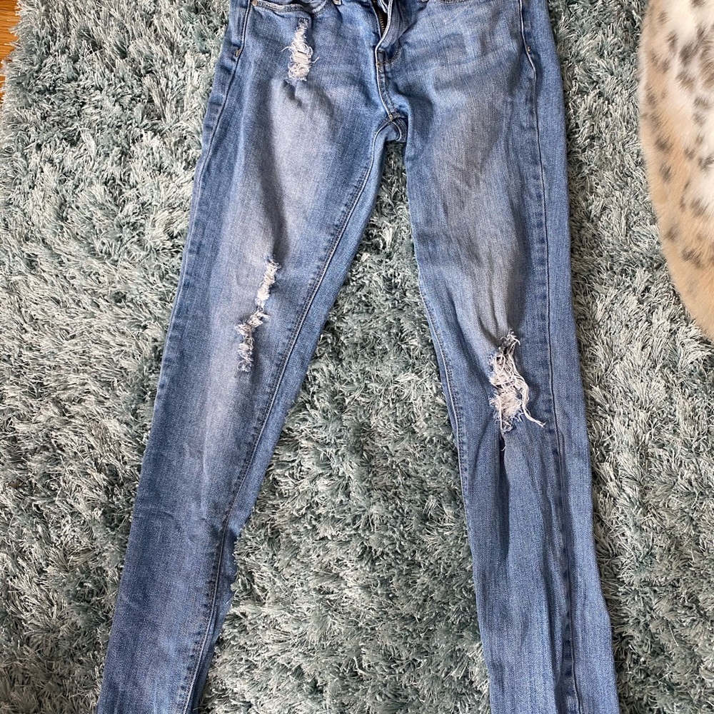 light wash skinny jeans